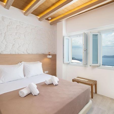 Airth Santorini Suites Firostefani Ngoại thất bức ảnh
