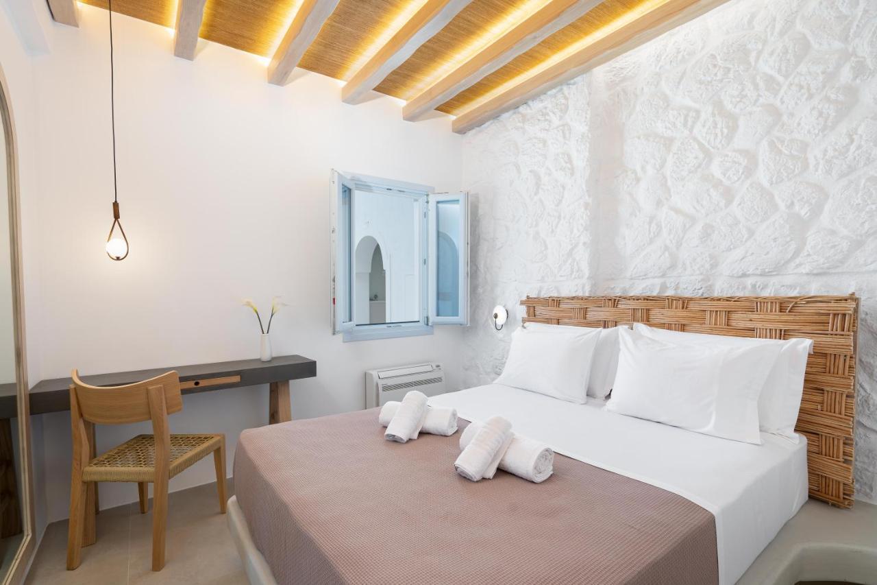 Airth Santorini Suites Firostefani Ngoại thất bức ảnh